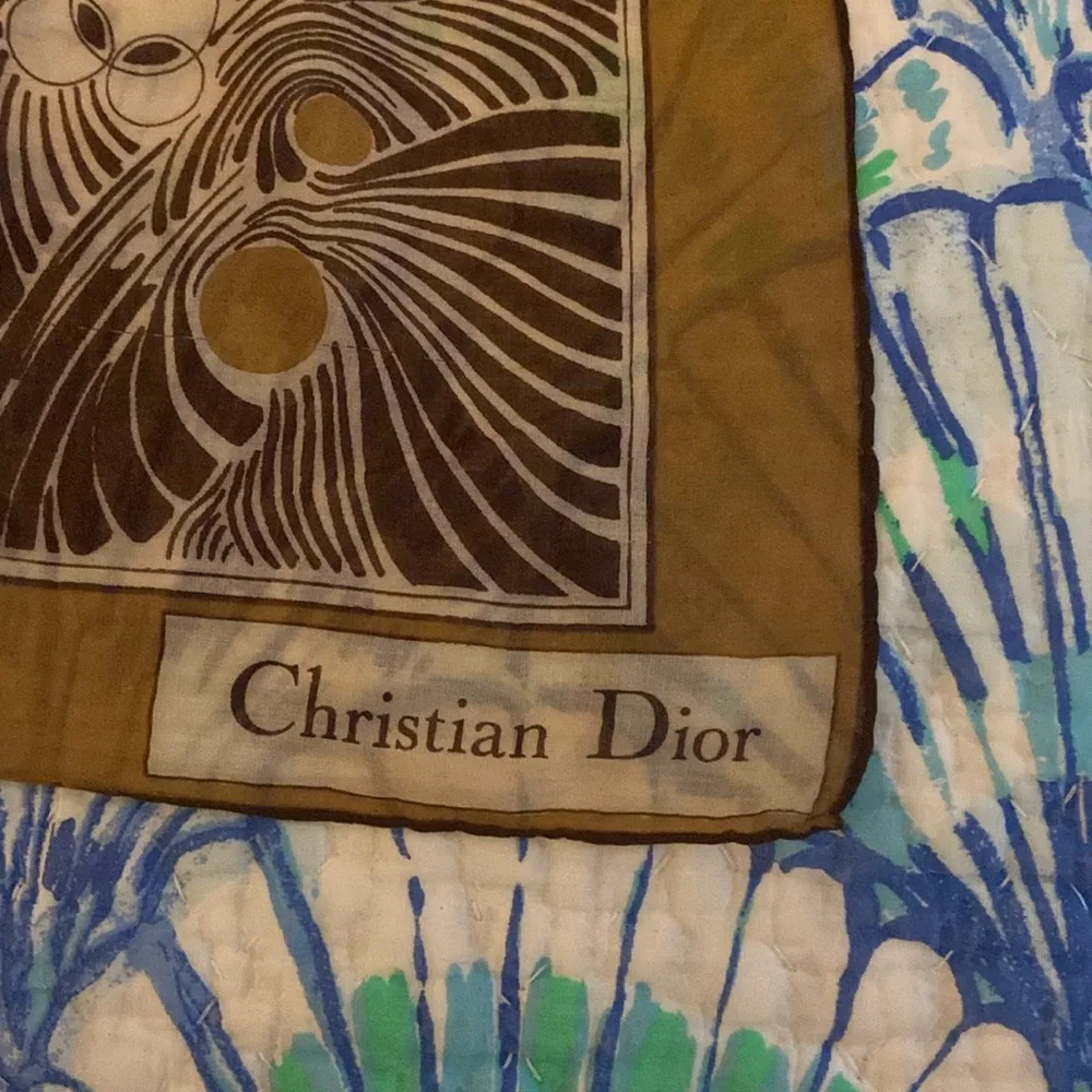 Vintage Christian dior scarf 🧣